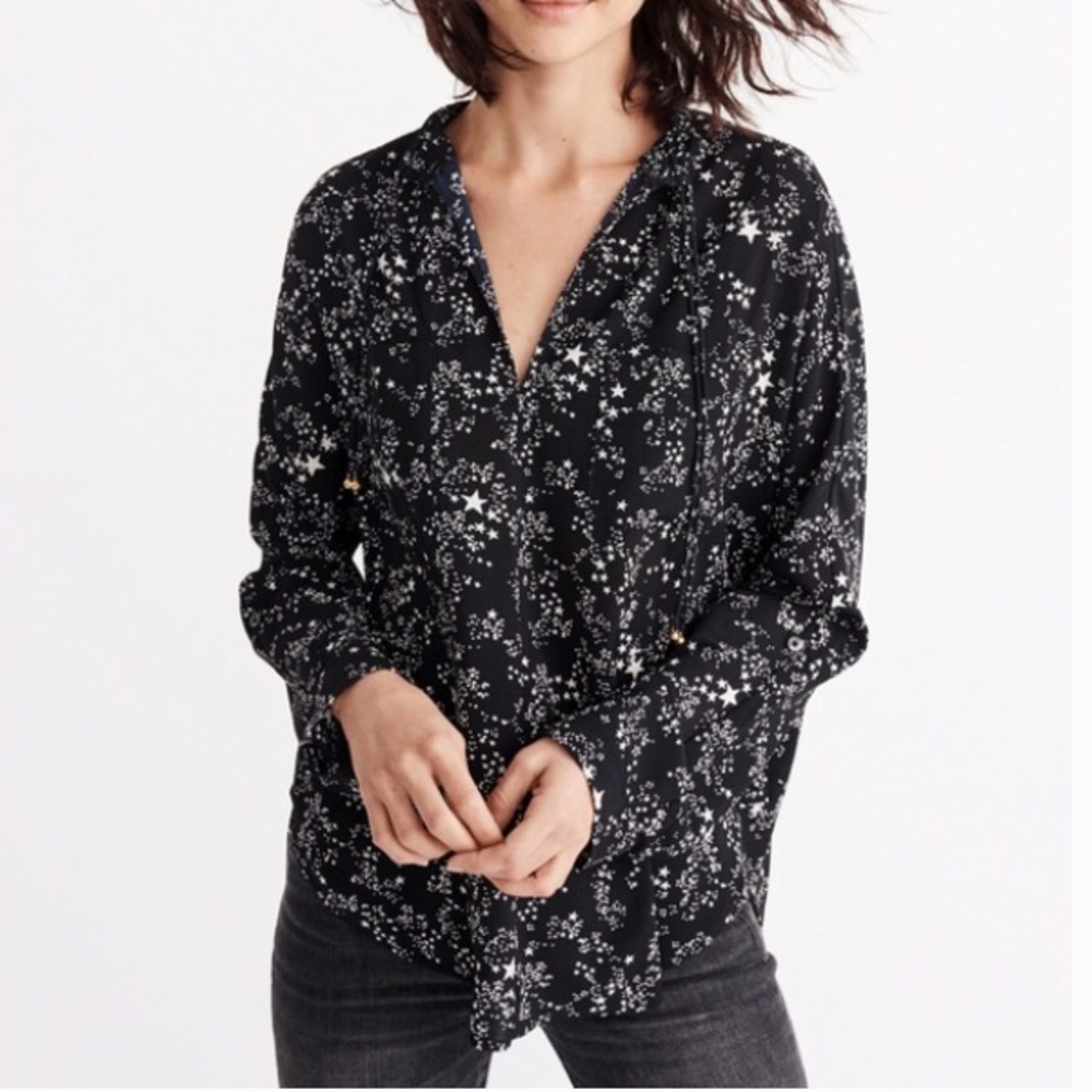 Abercrombie & Fitch PATTERN TIE FRONT BLOUSE | XS